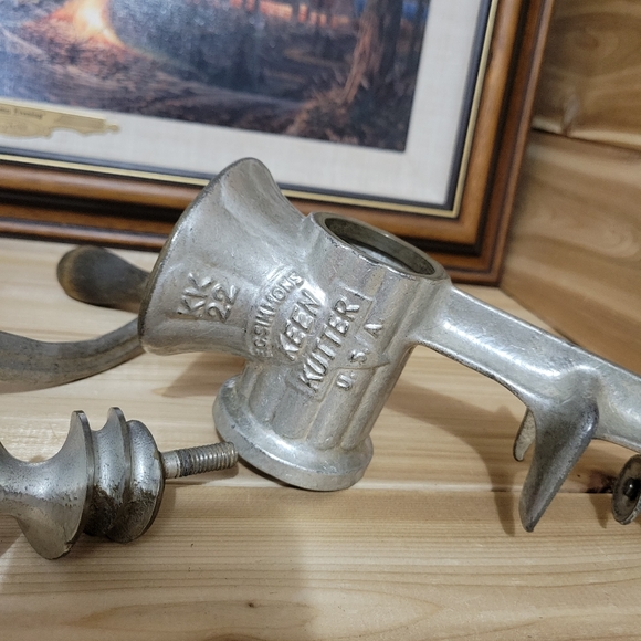 Vintage Keen Kutter Meat Grinder - Picture 3 of 4